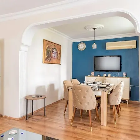 Myrixoss Apartment *